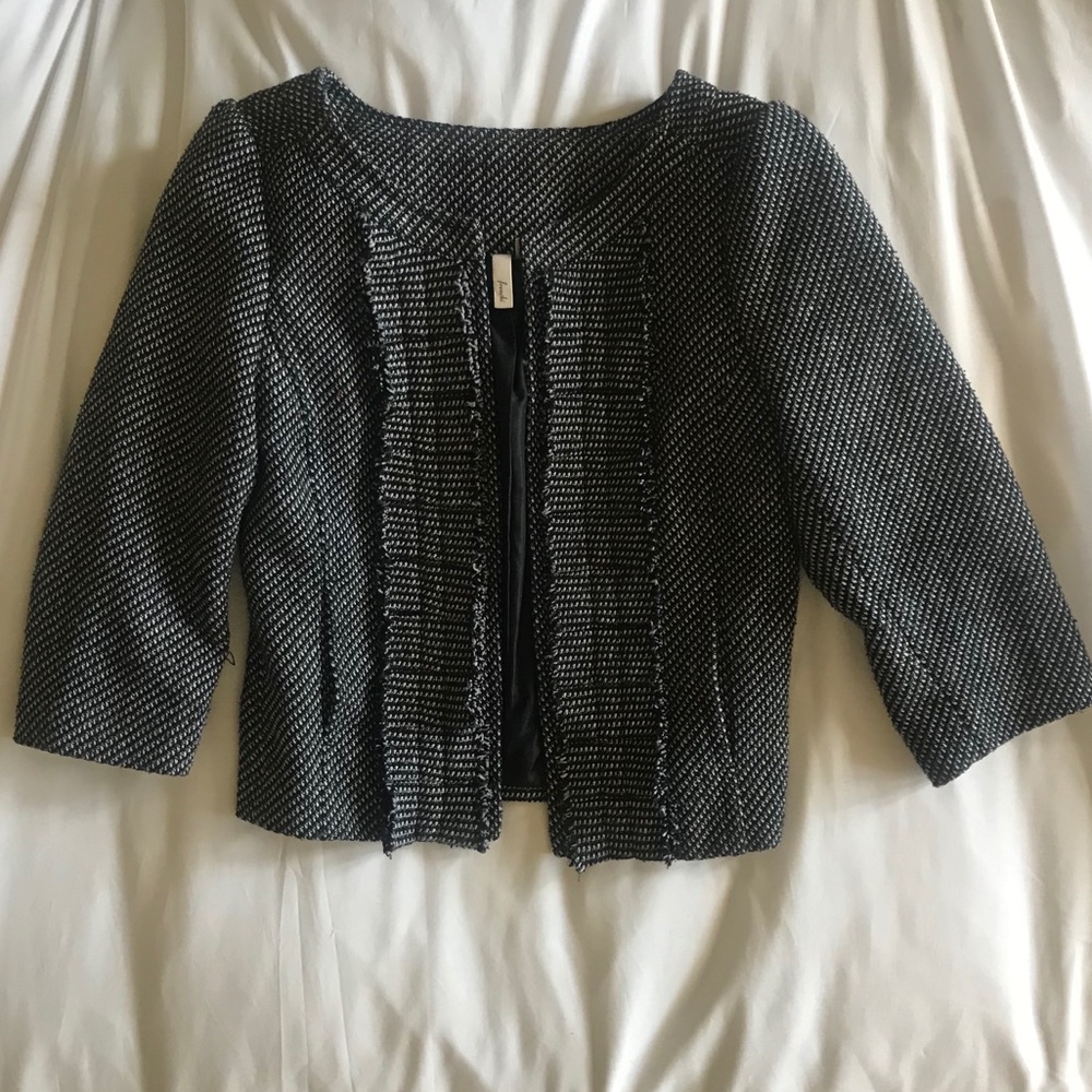 Cropped Tweed Blazer